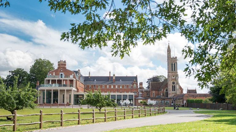 STANBROOK ABBEY HOTEL 